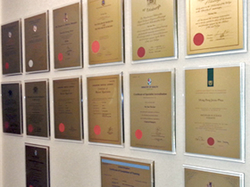 plaques